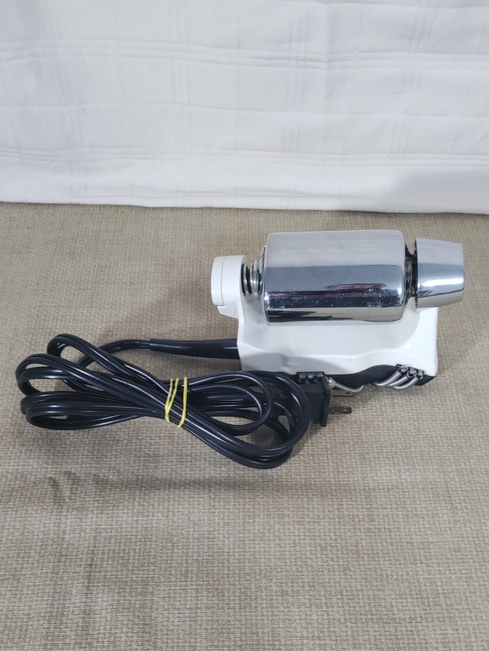 Vintage Oster Imperial Messager Model 146-11A Handheld Muscle Variable Speed